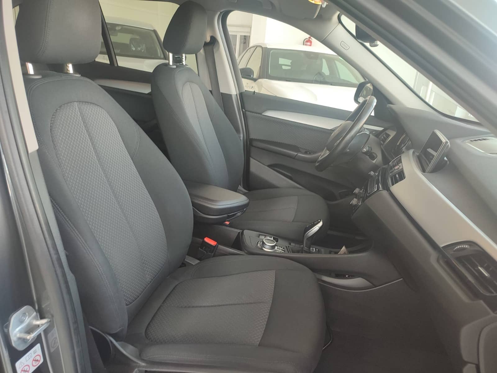 BMW X1 Advantage 1.8i 140 CV Automático