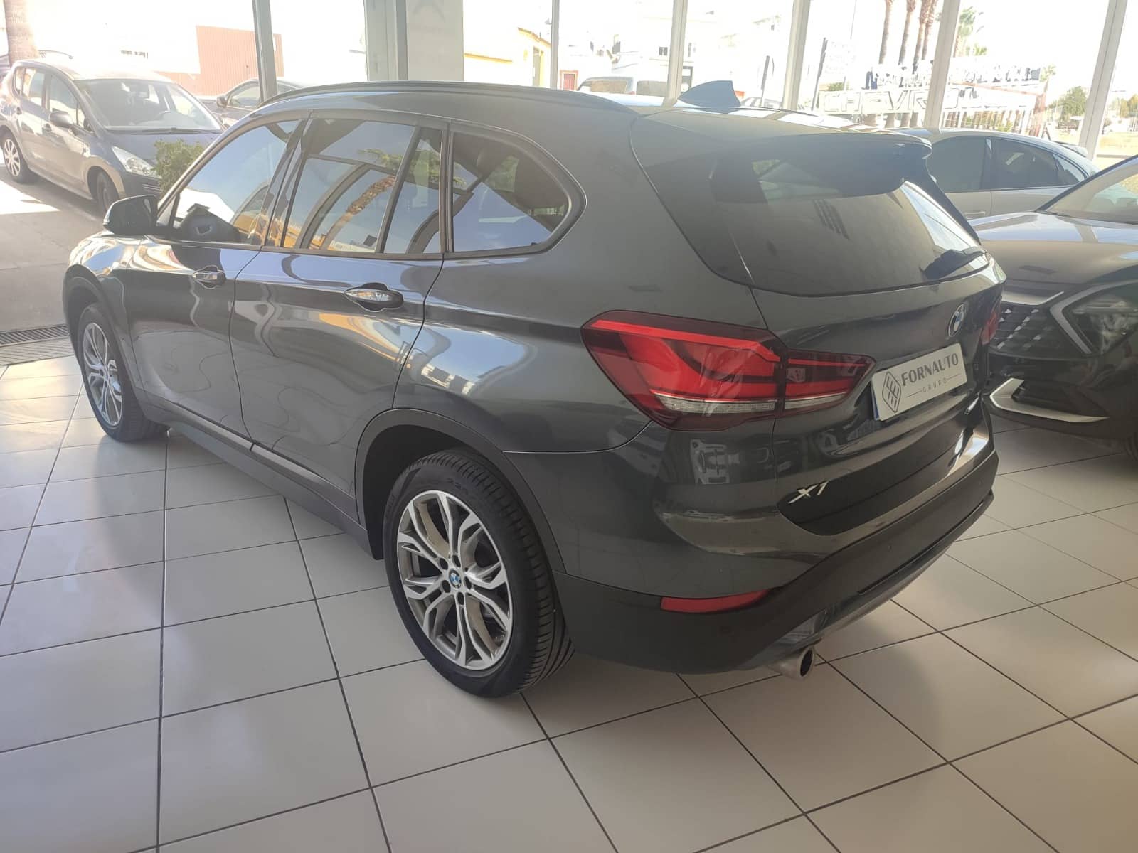 BMW X1 Advantage 1.8i 140 CV Automático