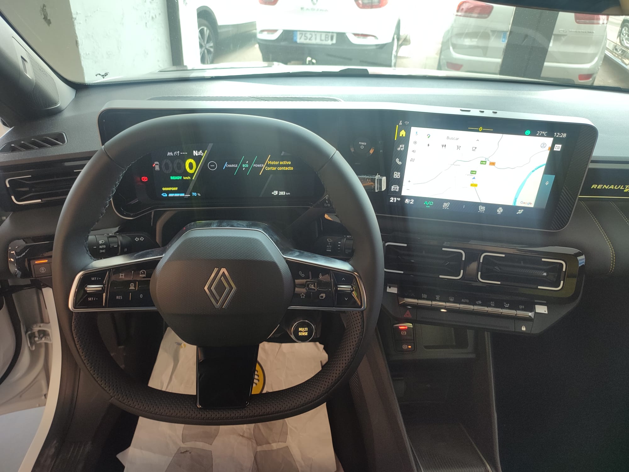 RENAULT ICONIC CINQ