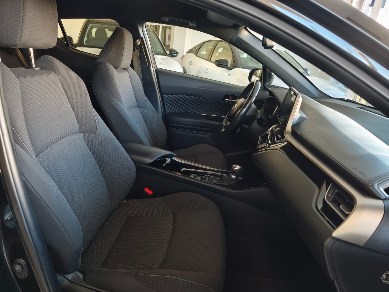 TOYOTA CHR