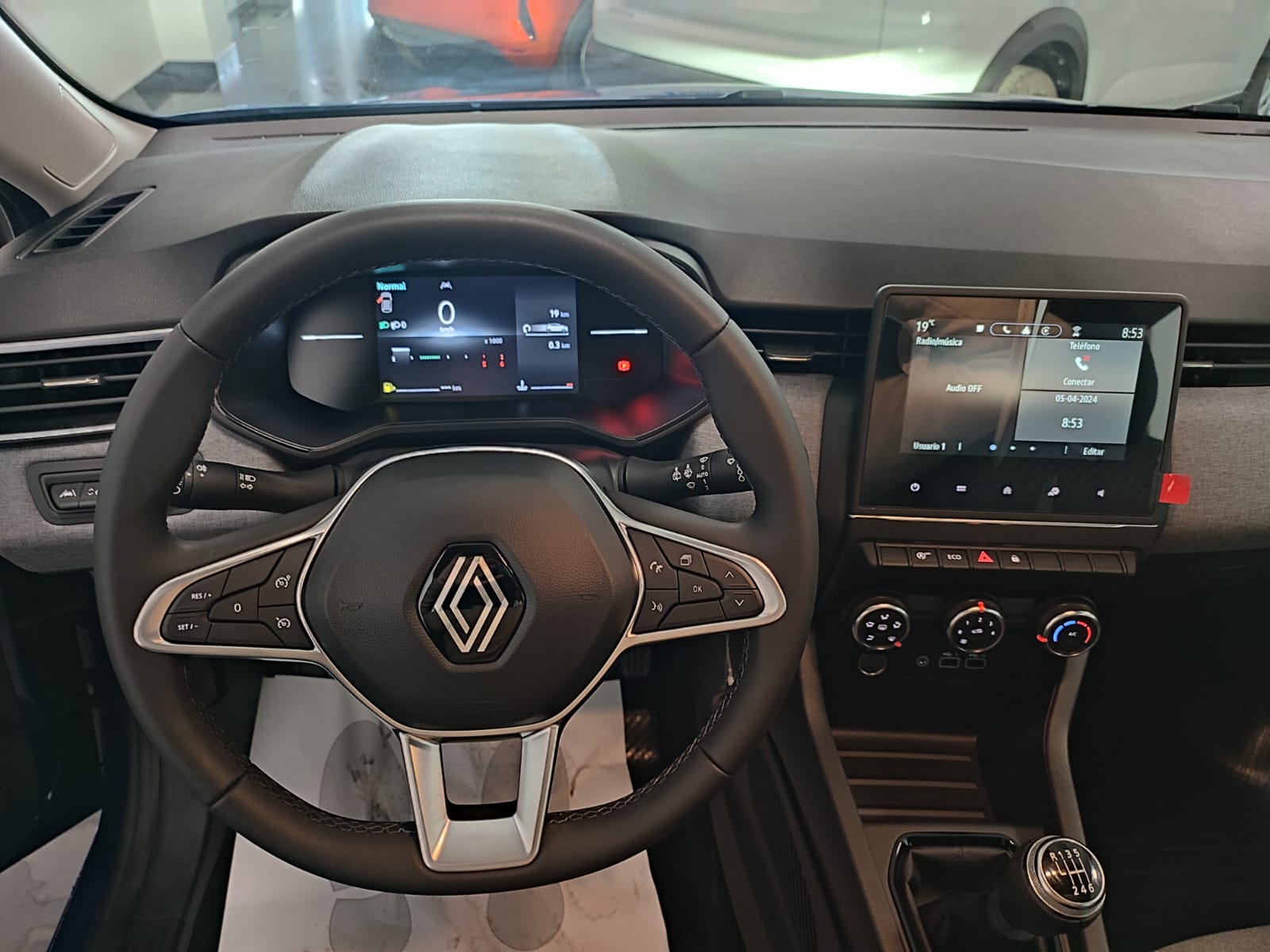 RENAULT CLIO
