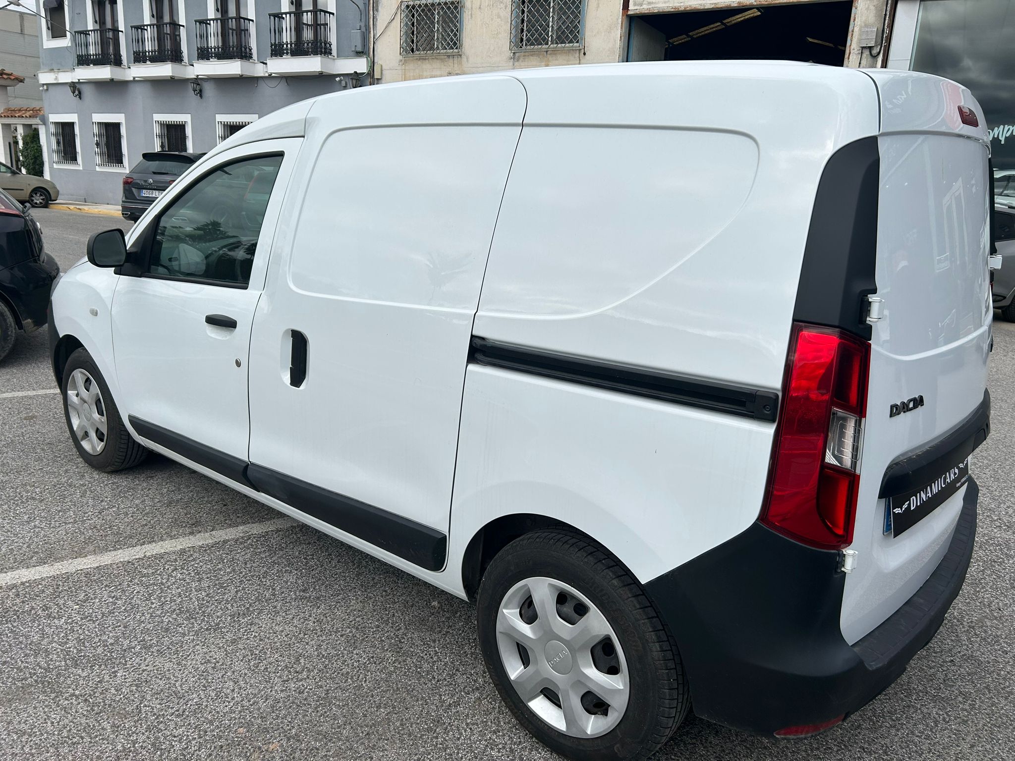 DACIA DOKKER EXPRESS