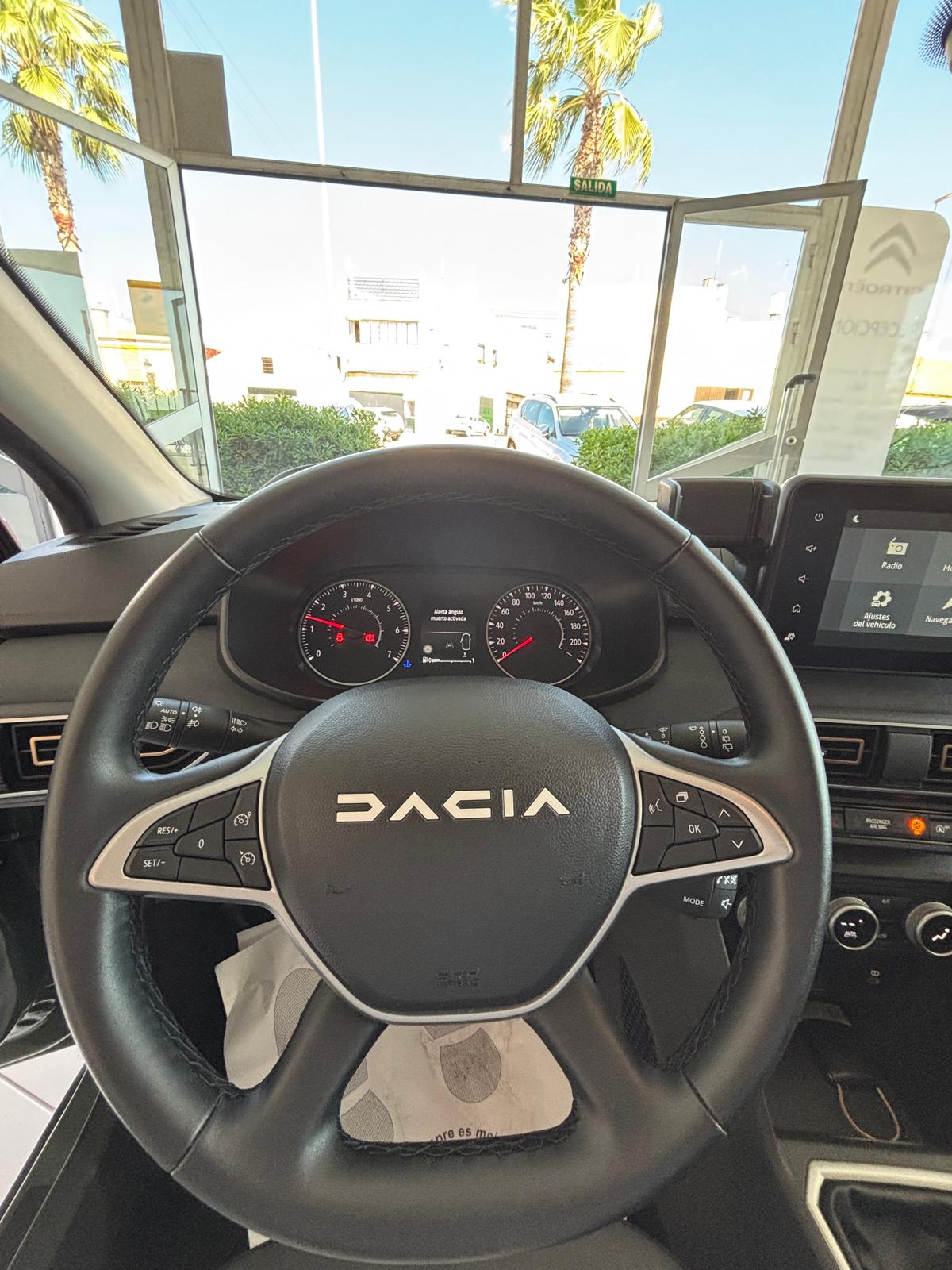DACIA SANDERO