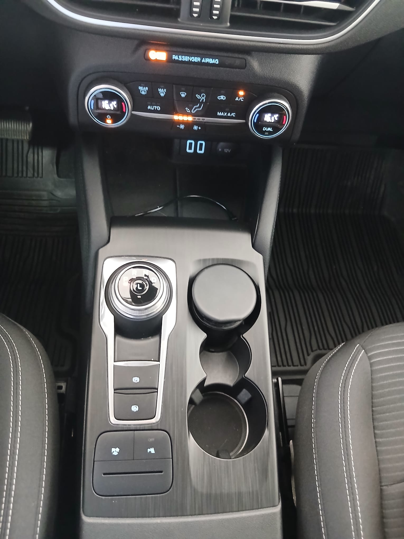 FORD KUGA