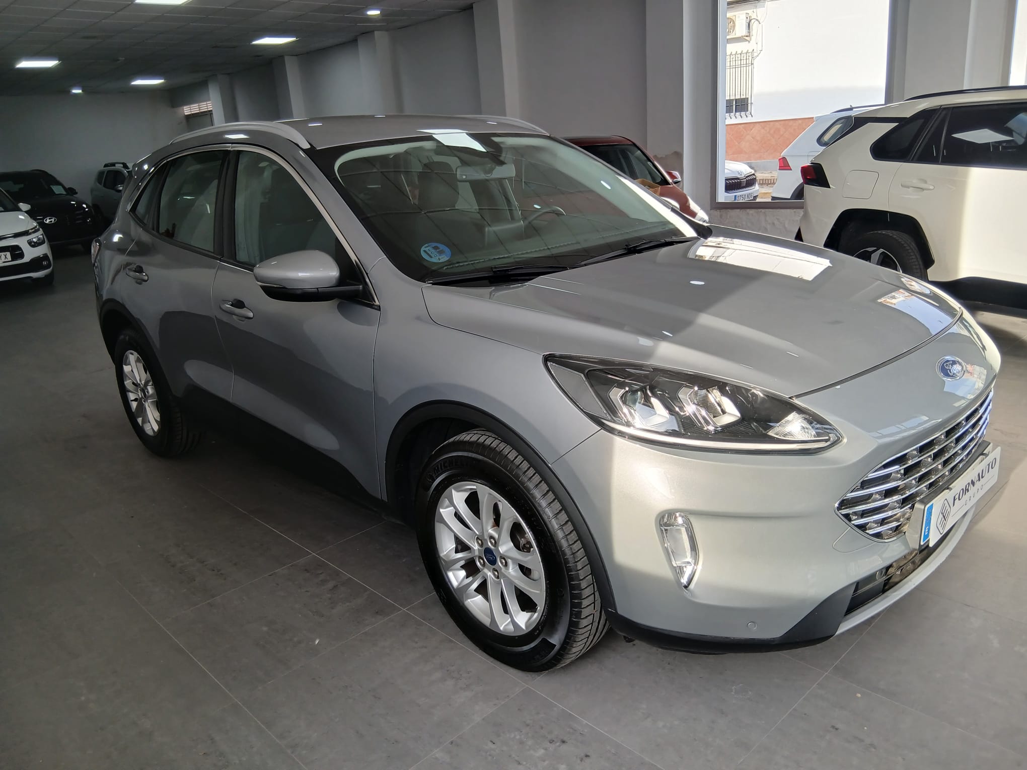 FORD KUGA