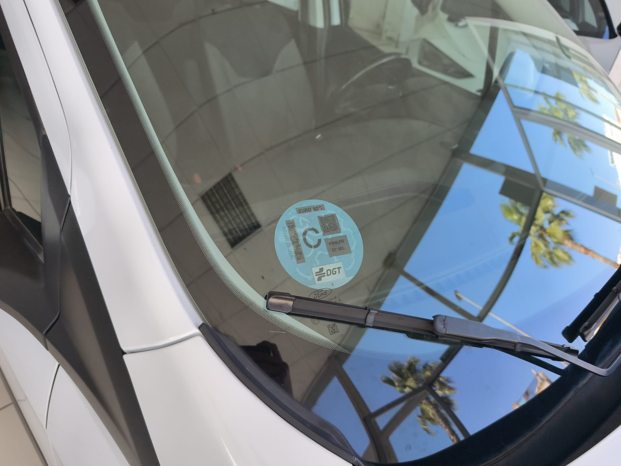 FORD TRANSIT COURRIER