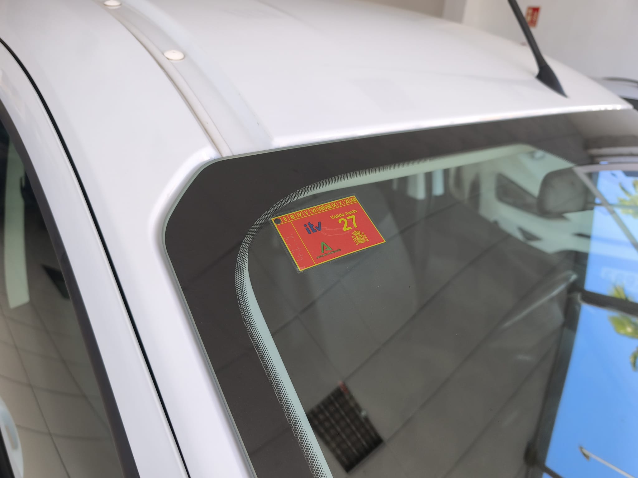 FORD TRANSIT COURRIER