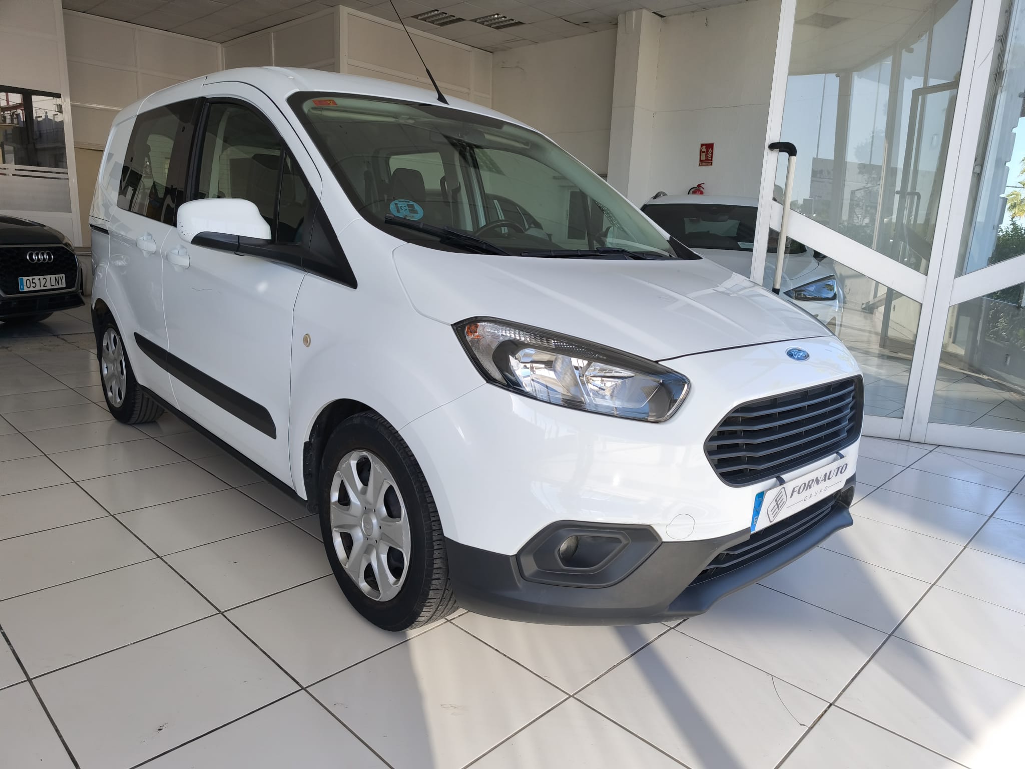 FORD TRANSIT COURRIER