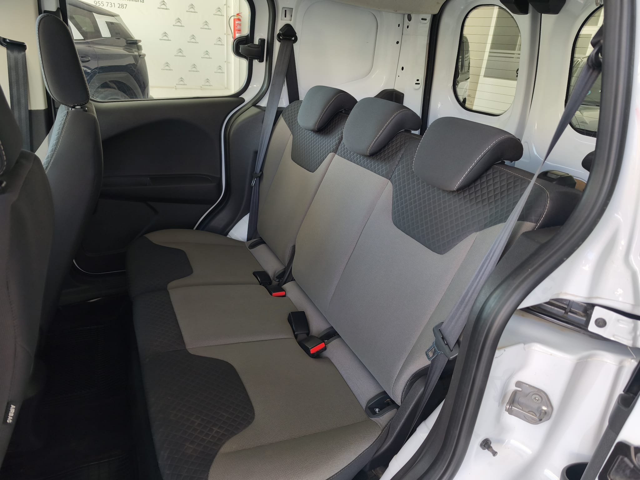 FORD TRANSIT COURRIER