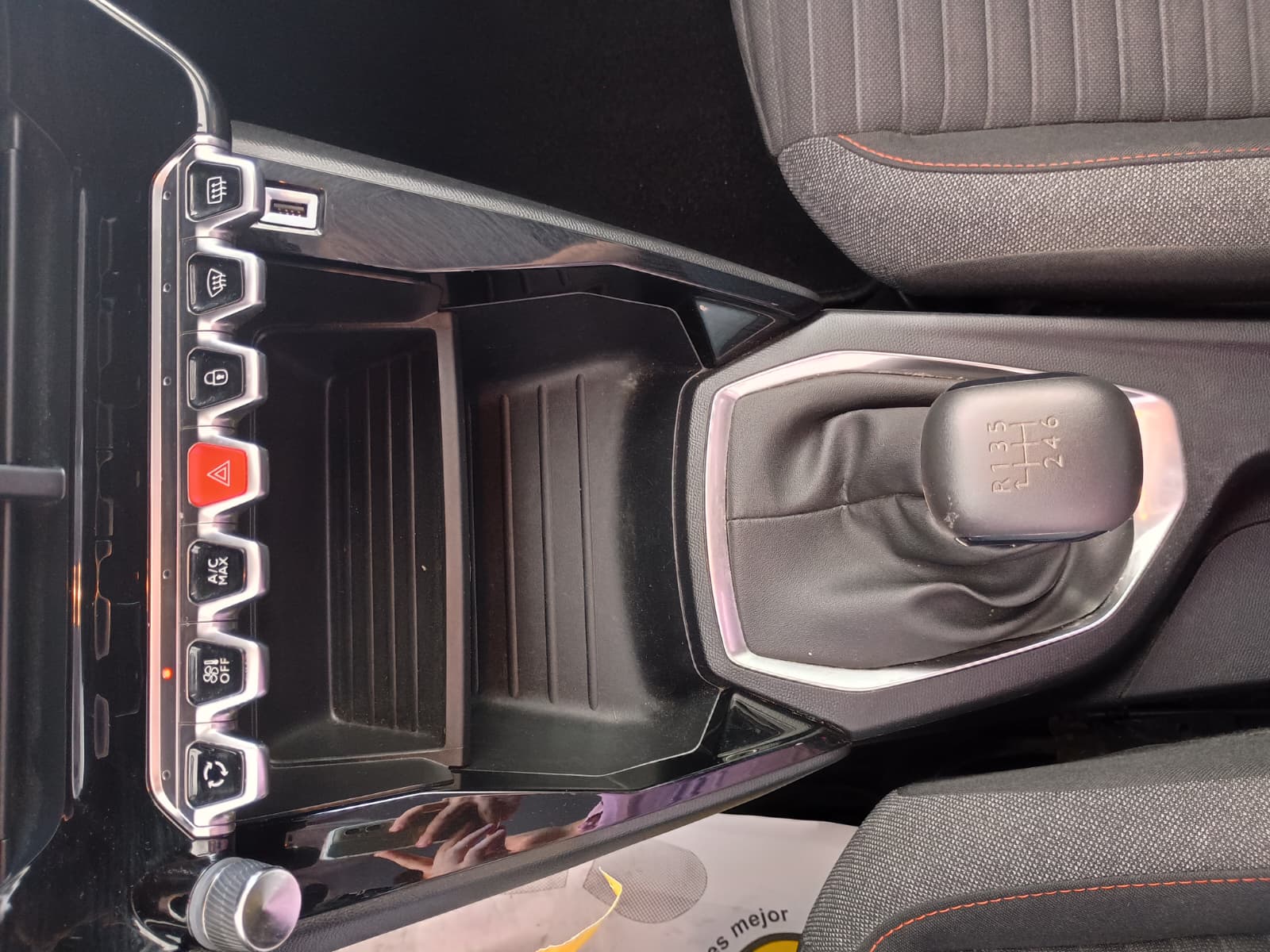 PEUGEOT 2008-N