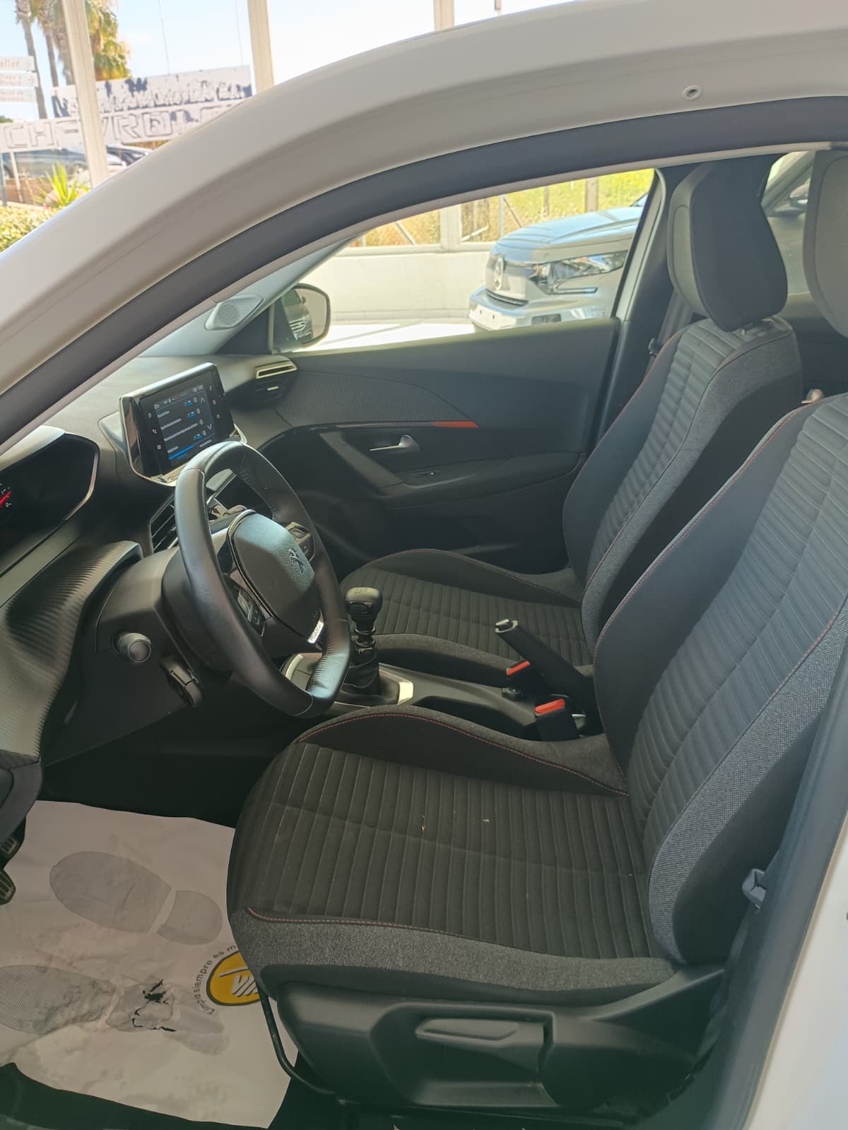 PEUGEOT 2008-N