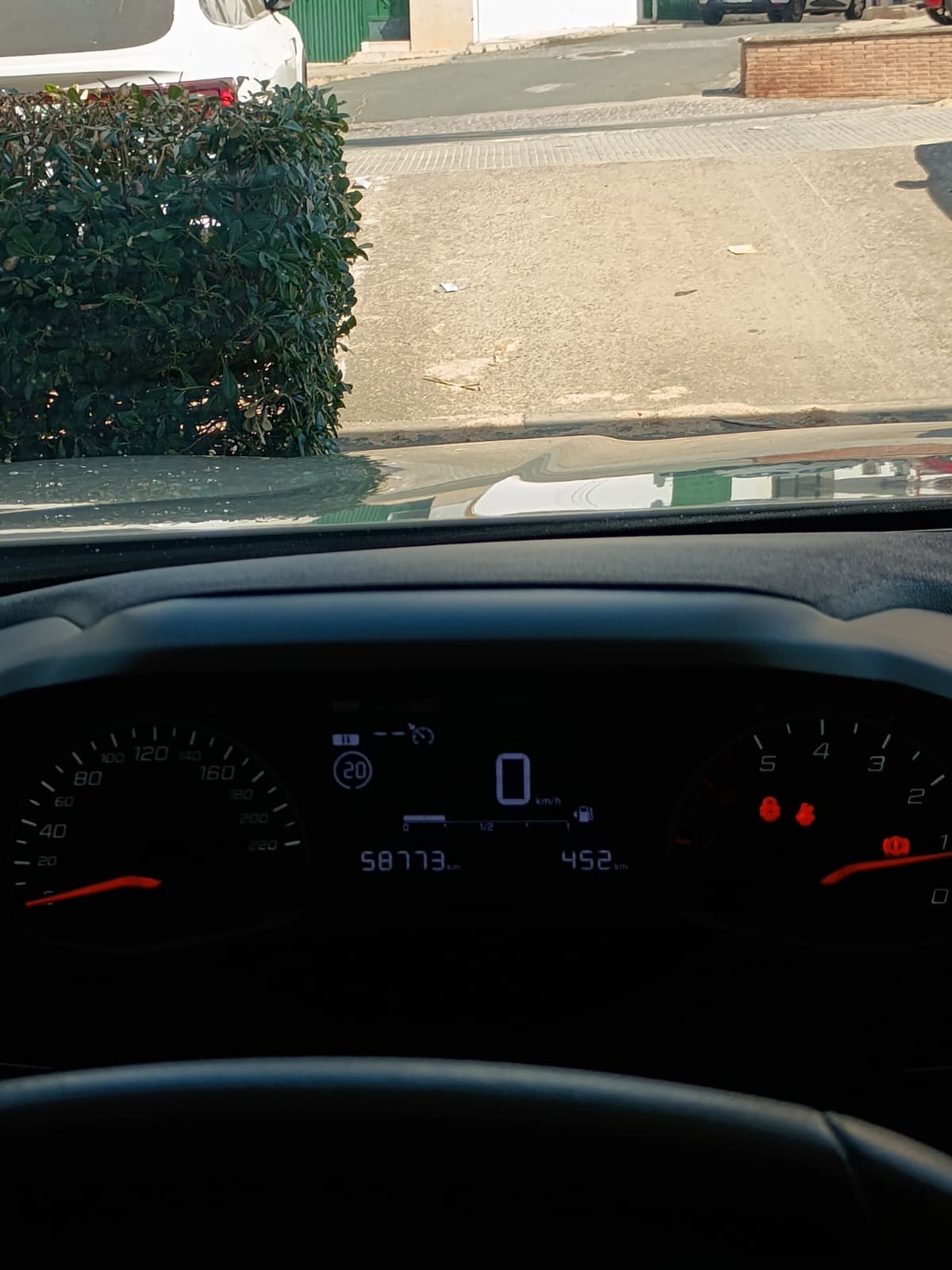 PEUGEOT 2008-N
