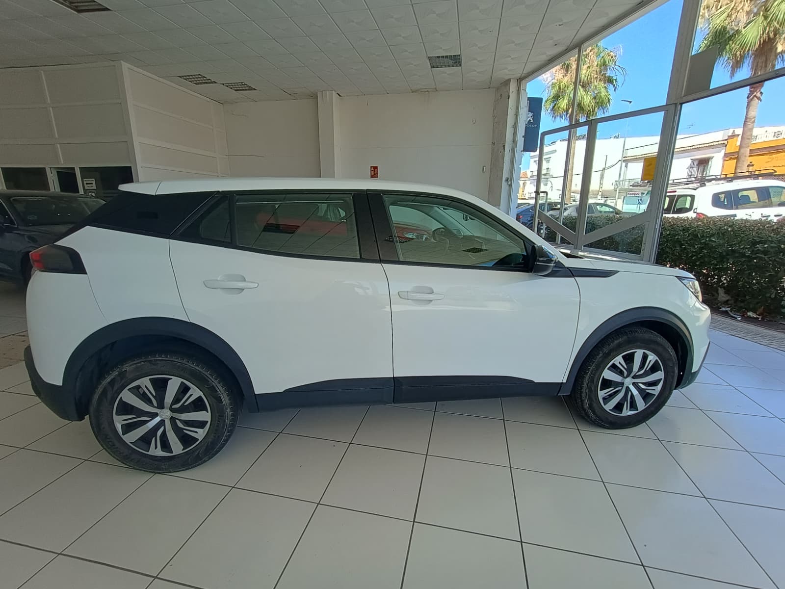 PEUGEOT 2008-N